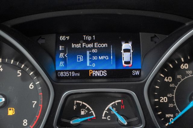 Used 2017 Ford Focus Titanium FWD image 29