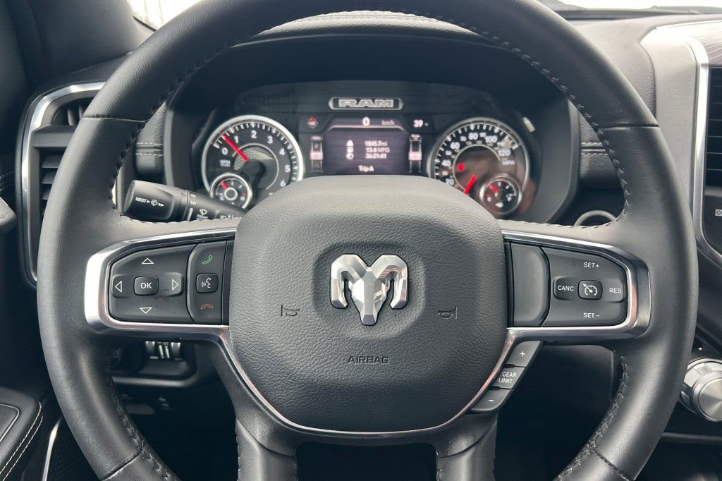 Used 2024 RAM 1500 Laramie image 20