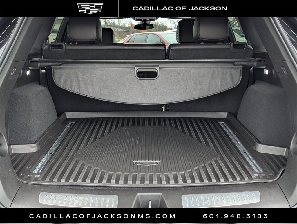 Used 2020 Cadillac XT5 Premium Luxury w/ LPO, Floor Liner Package image 25