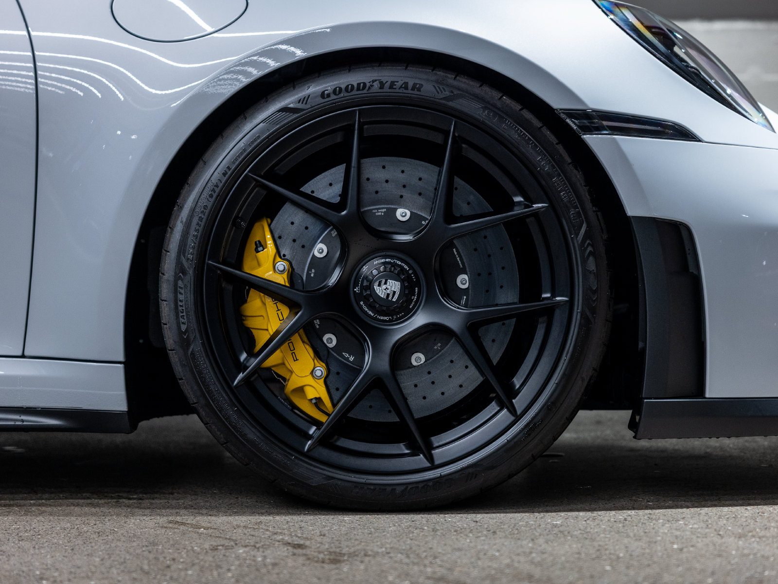 Certified 2026 Porsche 911 GT3 w/ Lightweight Package In Black RWD image 22