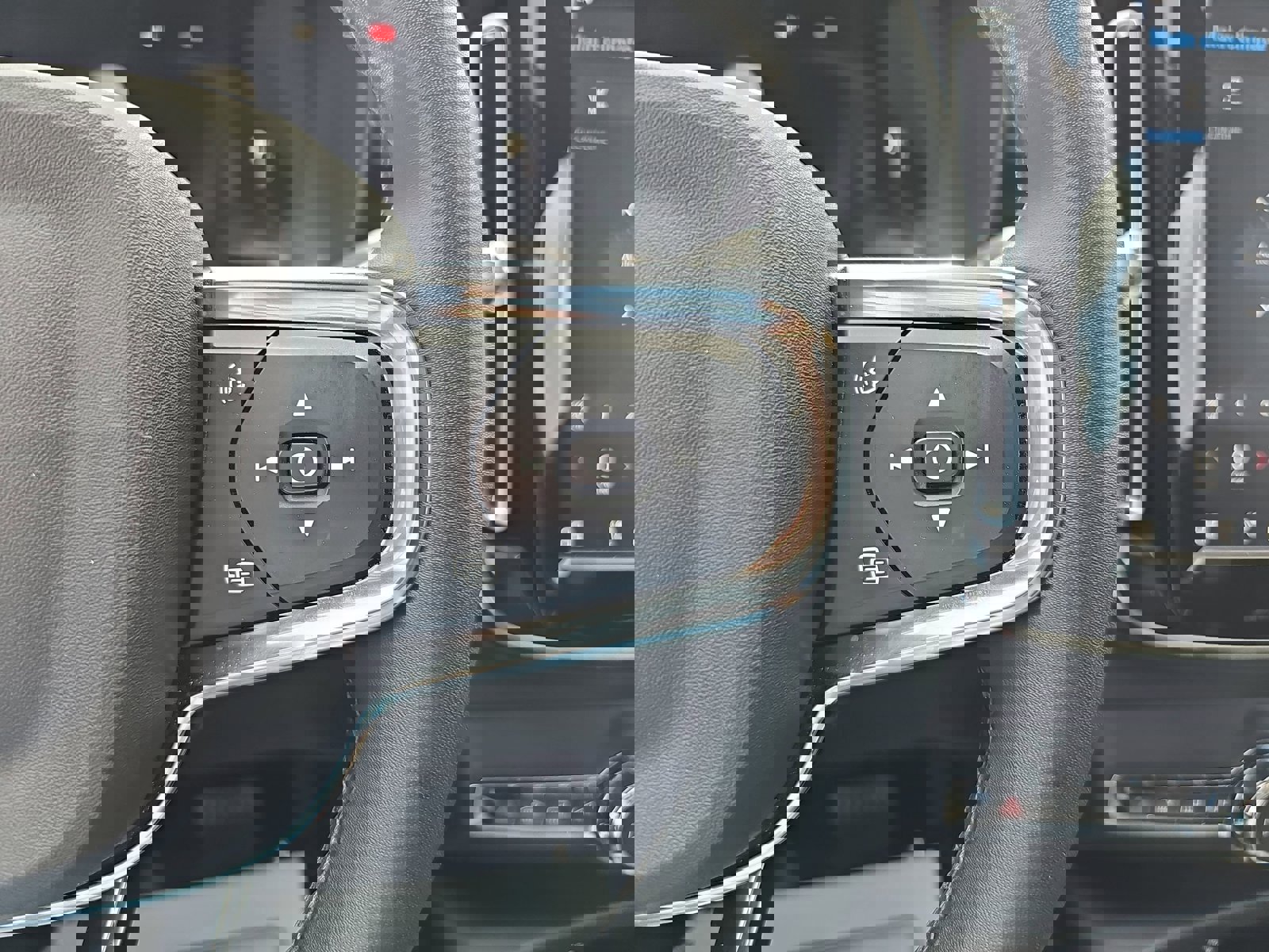 Used 2023 Volvo C40 P8 Recharge Ultimate AWD/4WD image 19