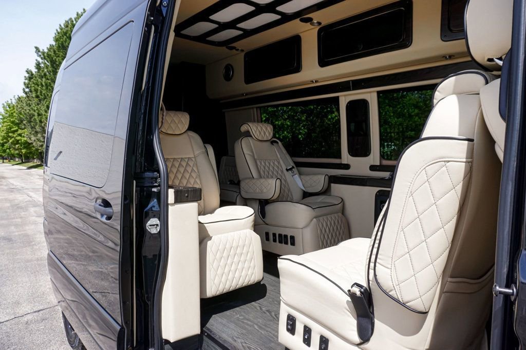 Used 2021 Mercedes-Benz Sprinter 3500 image 40