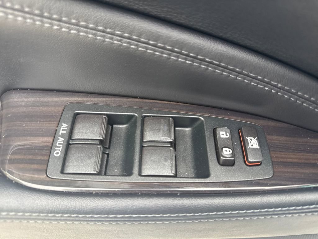 Used 2013 Lexus LS 460 L w/ Preferred Accessory Package image 15