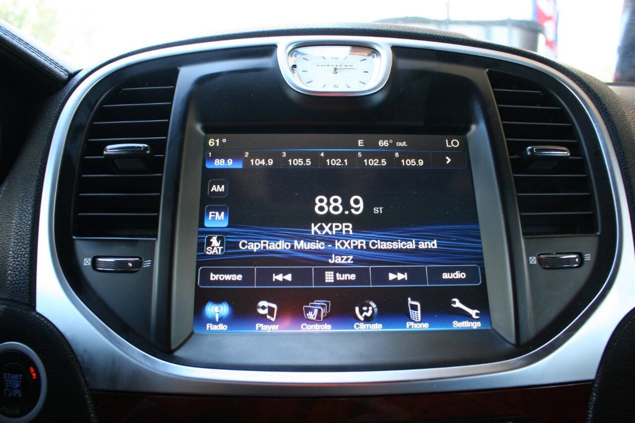 Used 2012 Chrysler 300 Limited image 12