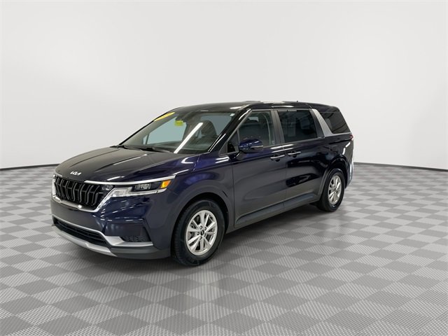 Used 2024 Kia Carnival LX image 5