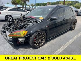 Used 2015 Volkswagen GTI SE FWD image 1