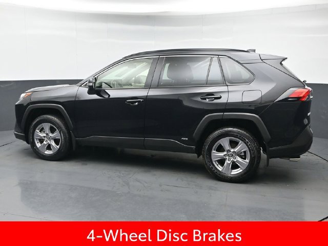 Certified 2025 Toyota RAV4 XLE AWD/4WD image 4