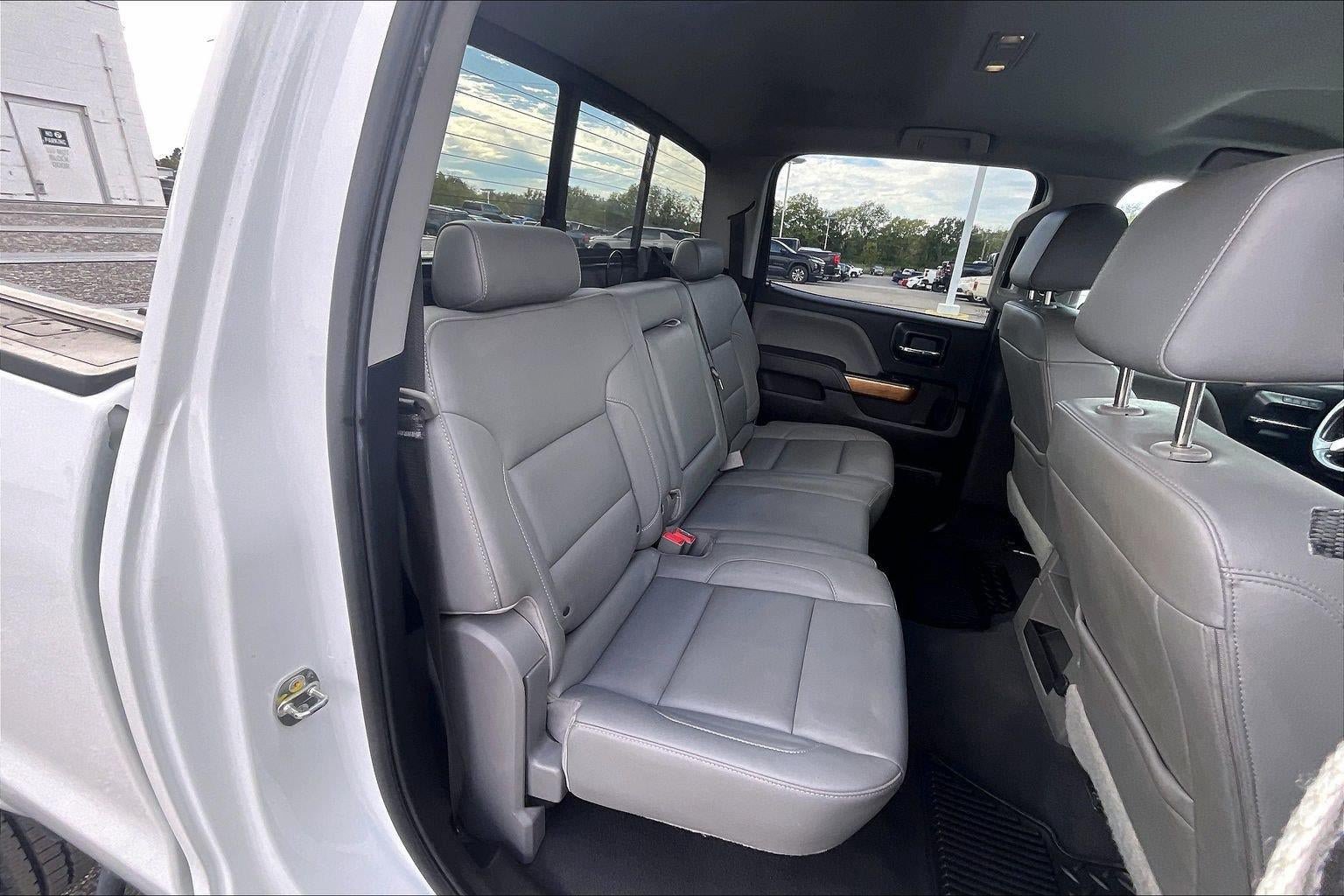 Used 2019 Chevrolet Silverado 2500 LTZ AWD/4WD image 24
