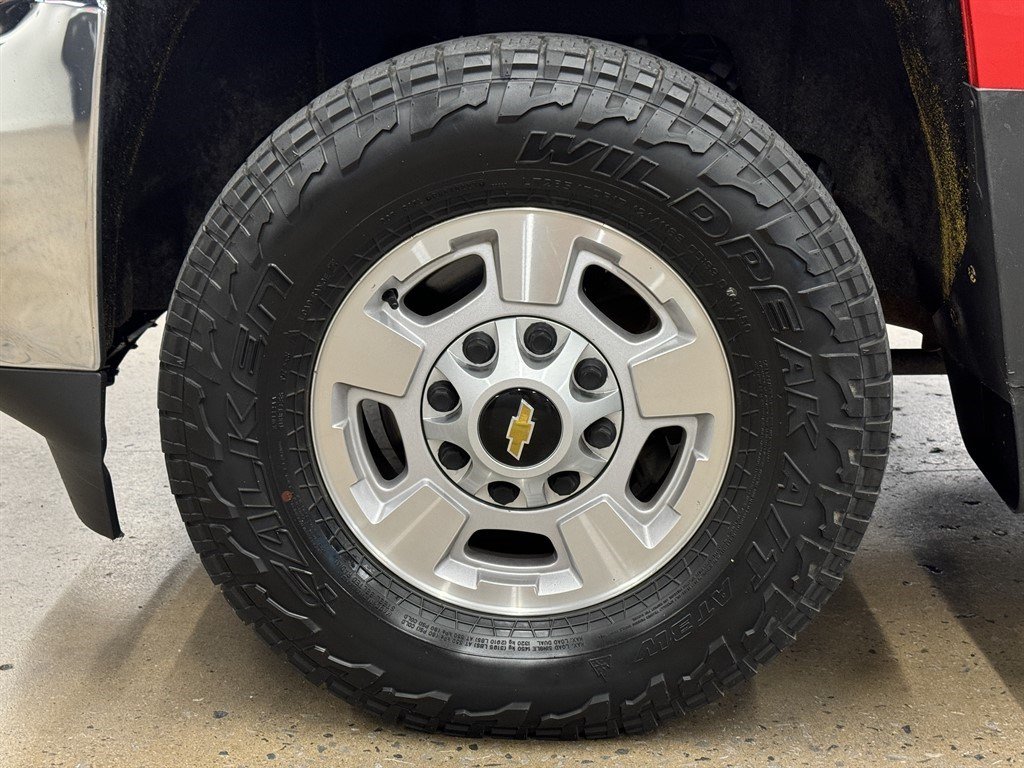 Used 2018 Chevrolet Silverado 2500 LT w/ LT Convenience Package AWD/4WD image 6