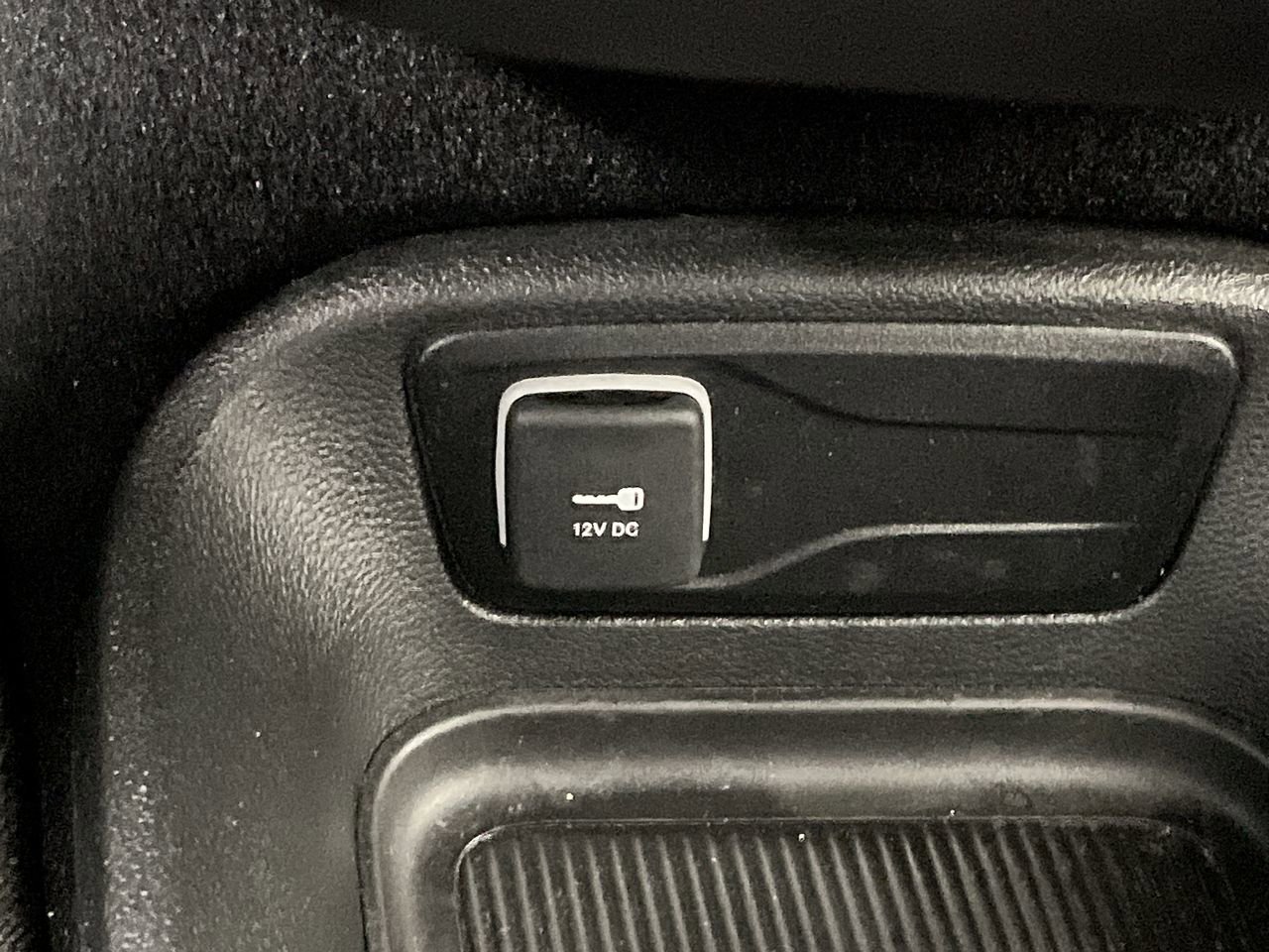 Used 2025 Chrysler Pacifica Select FWD image 23