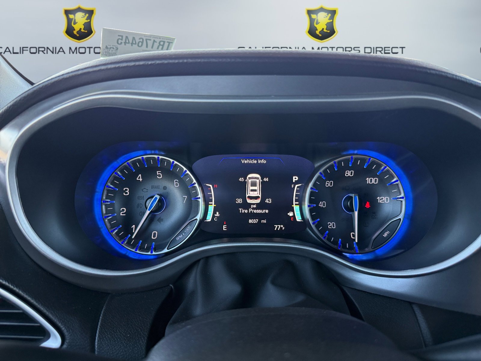 Used 2026 Chrysler Pacifica Select image 14