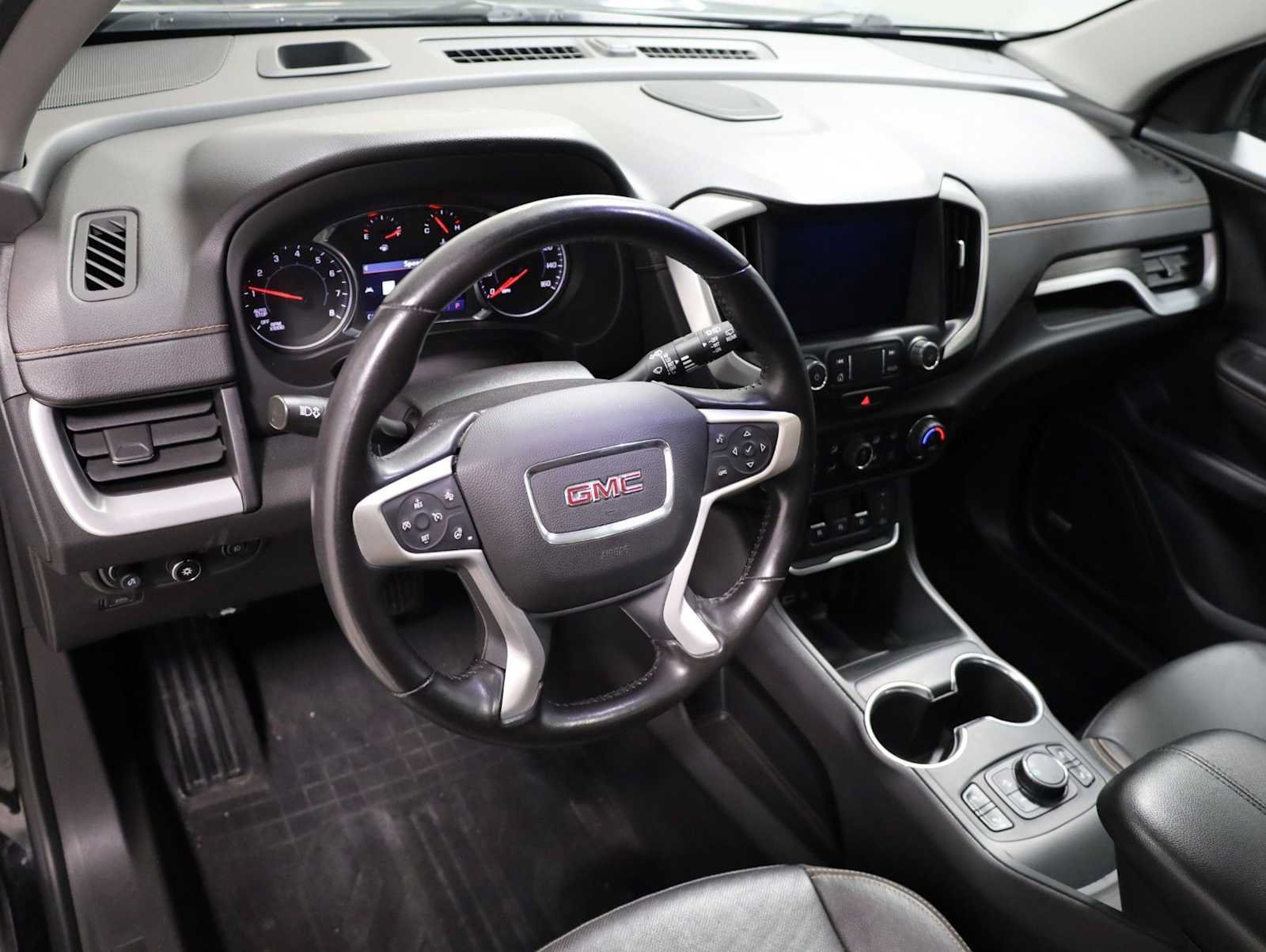 Used 2021 GMC Terrain SLT w/ Infotainment Package II AWD/4WD image 4