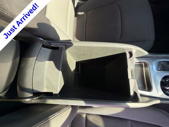 Used 2022 Chevrolet Malibu LS FWD image 26