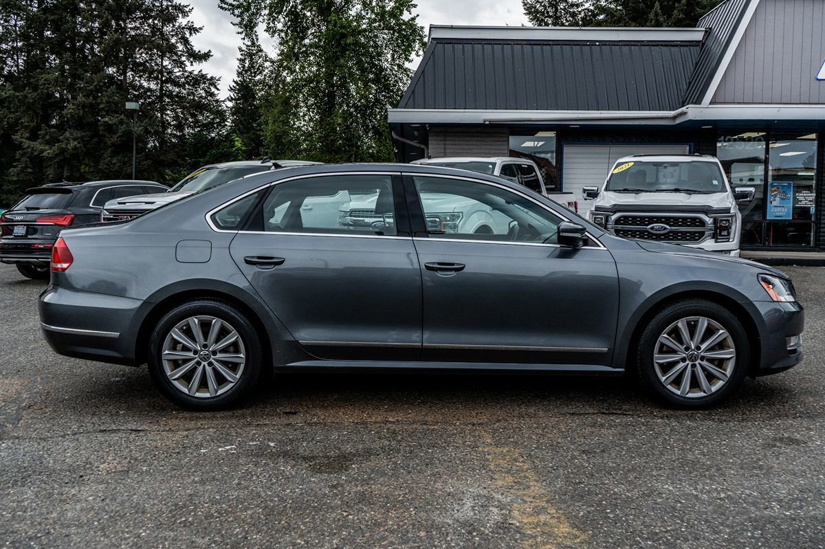 Used 2013 Volkswagen Passat 2.5 SEL Premium FWD image 14