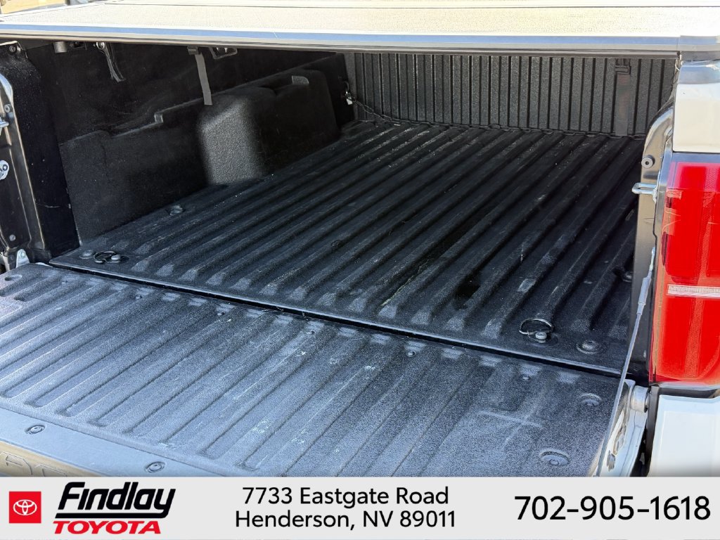Used 2025 Toyota Tacoma SR5 AWD/4WD image 30