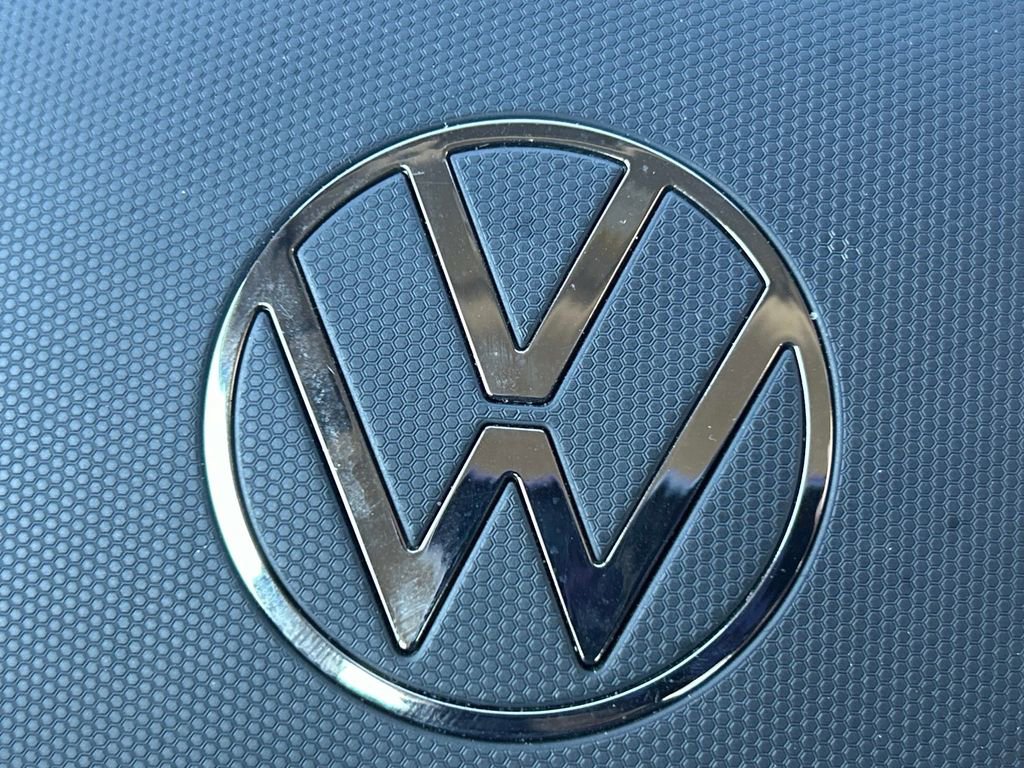 Used 2025 Volkswagen Jetta S image 31