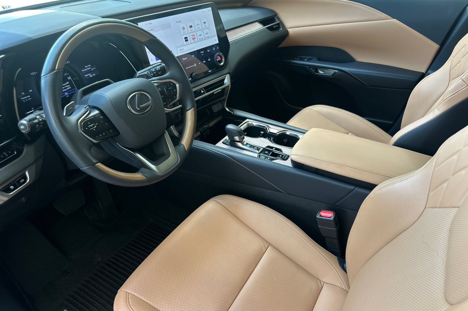 Certified 2025 Lexus RX 350h w/ Convenience Package AWD/4WD image 4