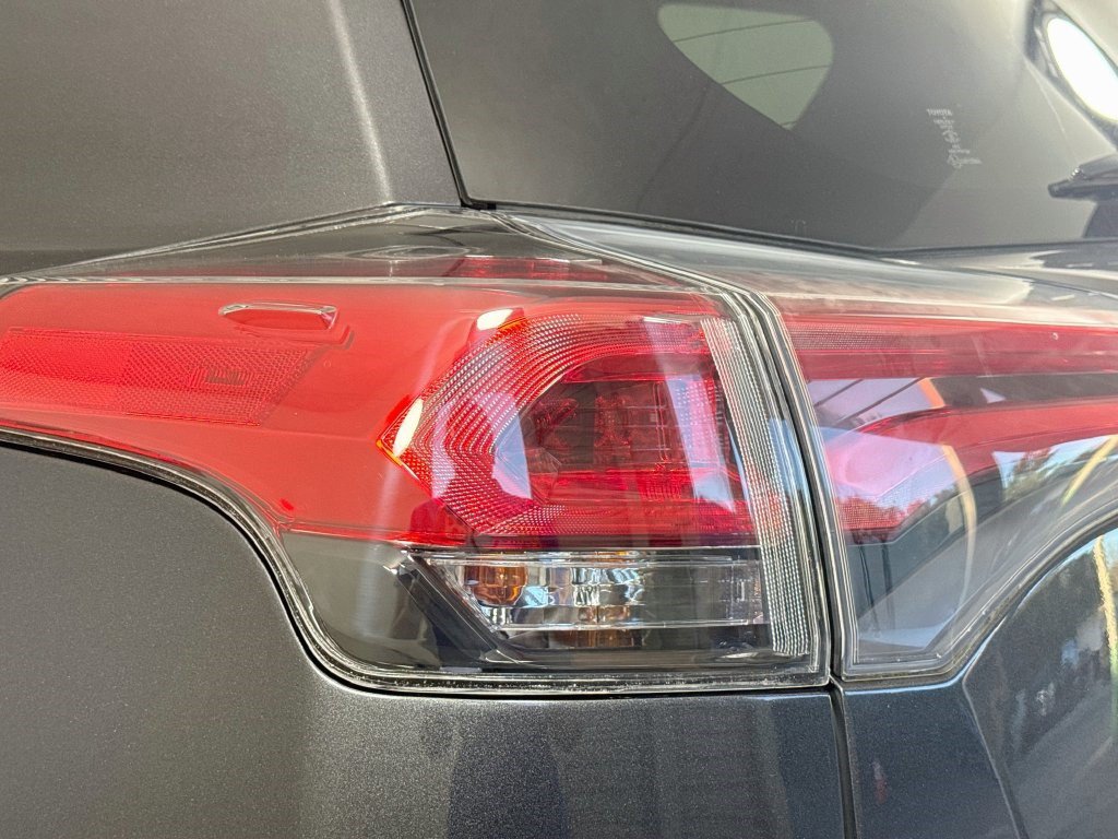 Used 2016 Toyota RAV4 Limited FWD image 35