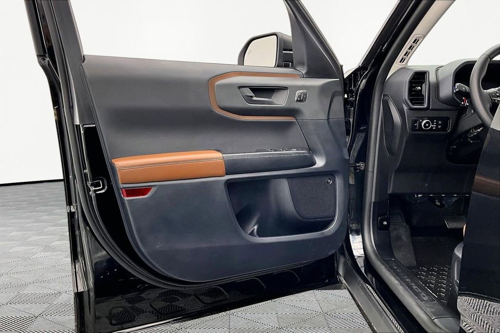 Certified 2024 Ford Bronco Sport Badlands w/ Premium Package AWD/4WD image 23