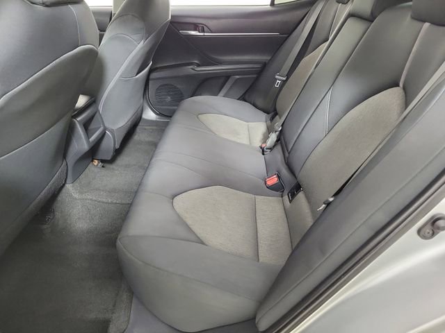 Used 2021 Toyota Camry LE image 11