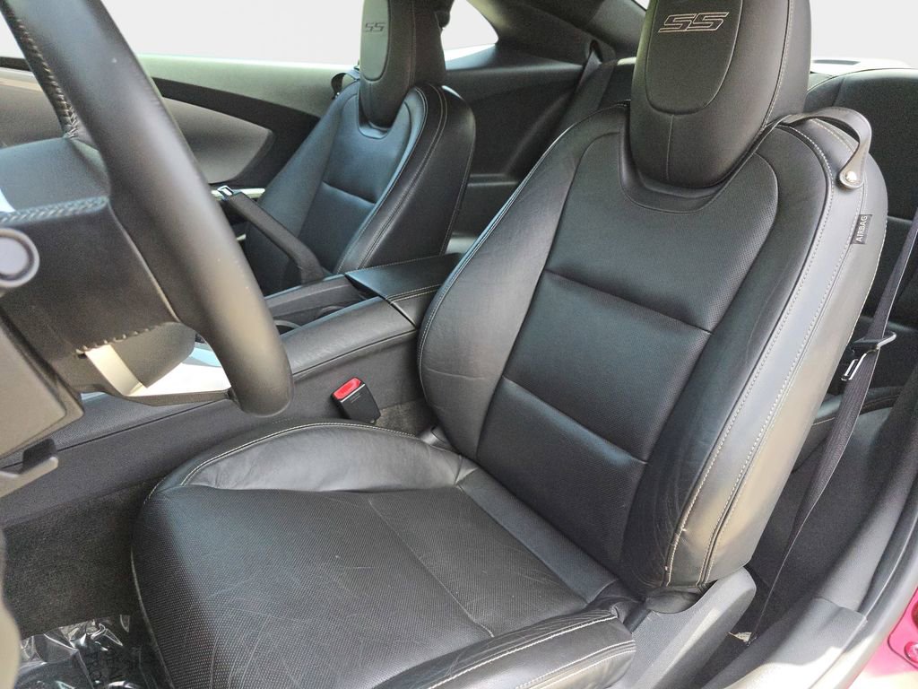 Used 2010 Chevrolet Camaro SS w/ Black Stripe Package RWD image 17