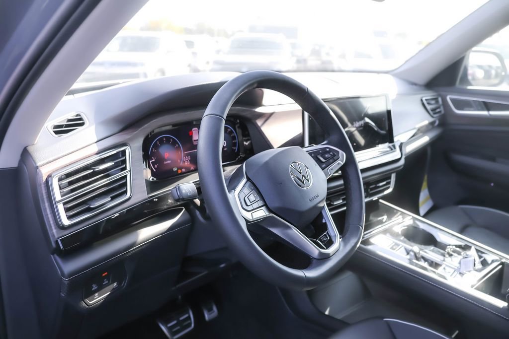 New 2026 Volkswagen Atlas SEL Premium R-Line image 3