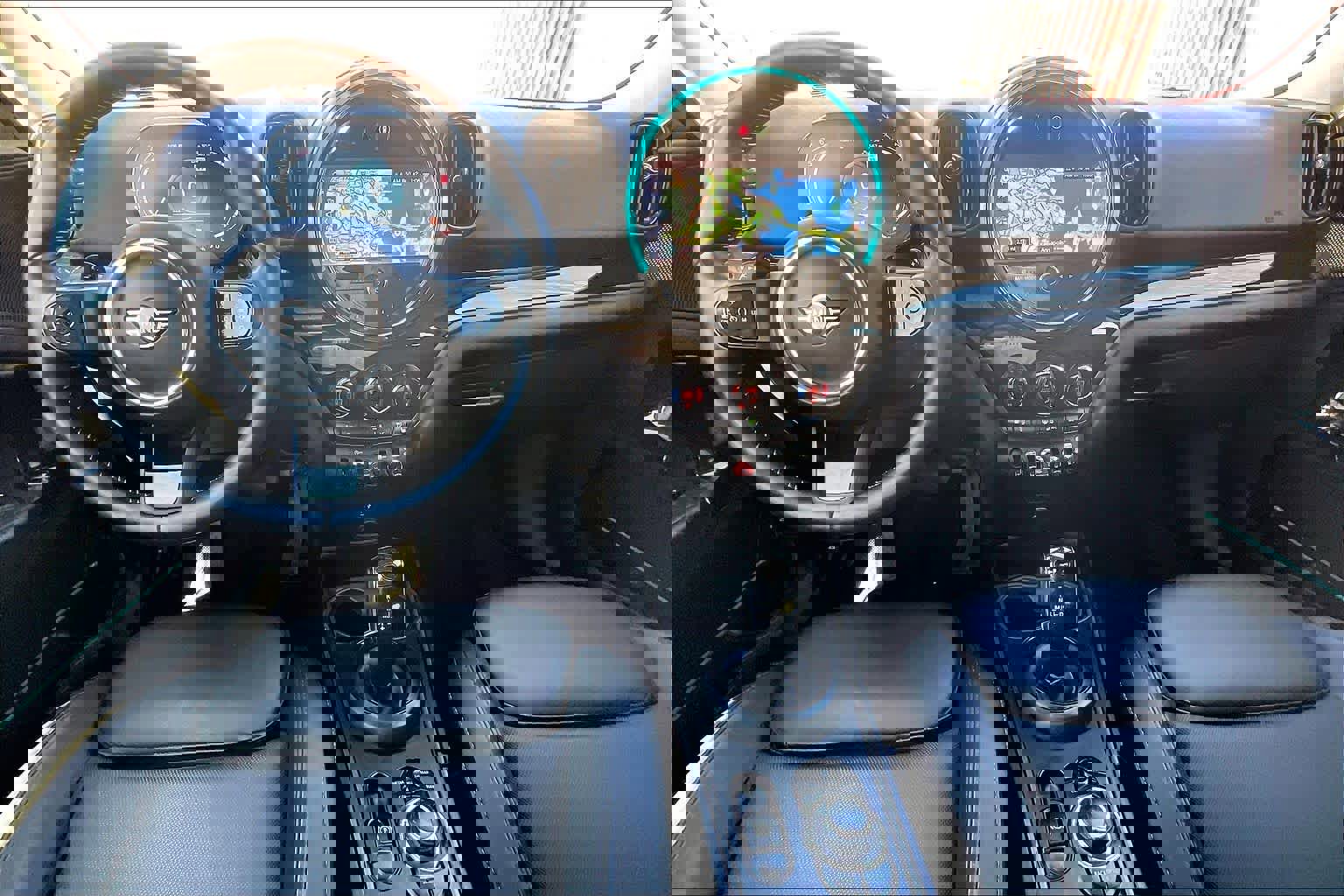 Used 2022 MINI Cooper Countryman S w/ Premium Package image 16