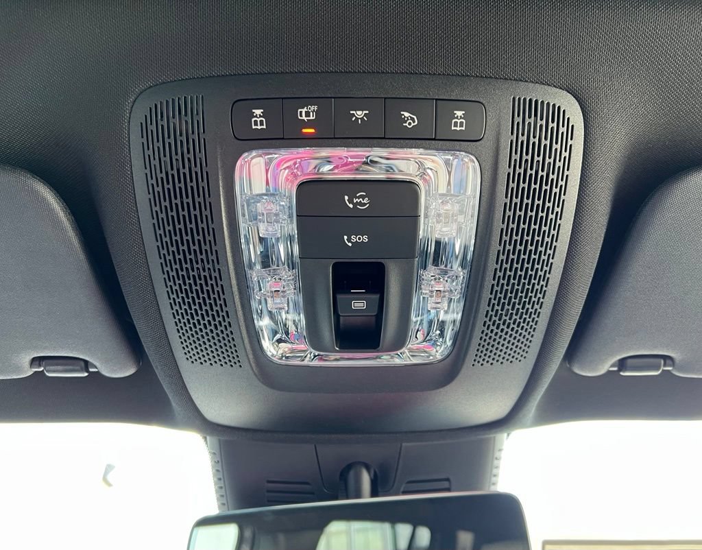 New 2026 Mercedes-Benz GLB 250 4MATIC image 24