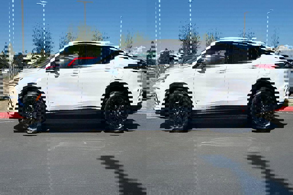 Used 2025 Buick Envista Sport Touring w/ Convenience II Package image 7