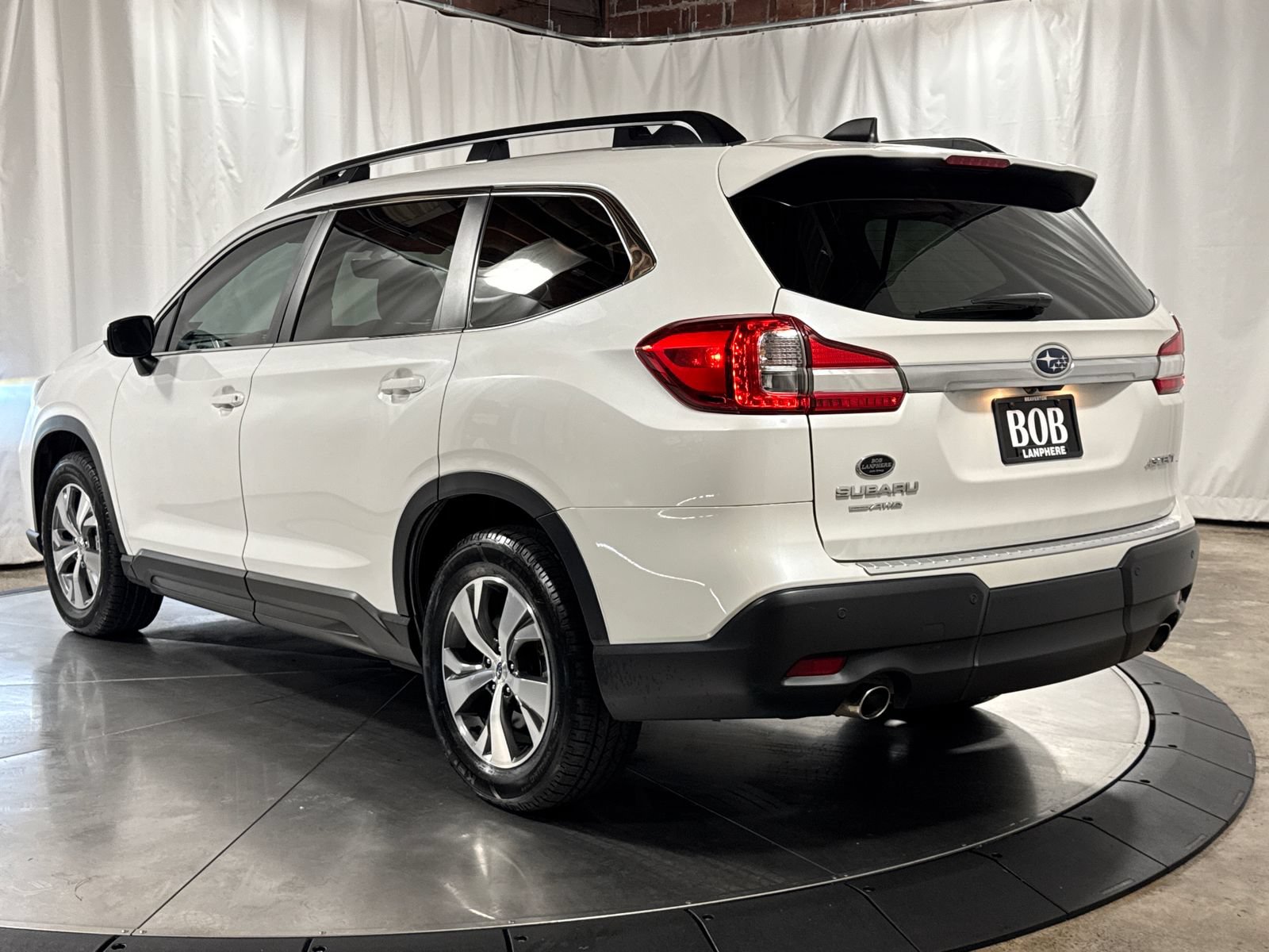Used 2022 Subaru Ascent Premium w/ Convenience Package AWD/4WD image 9