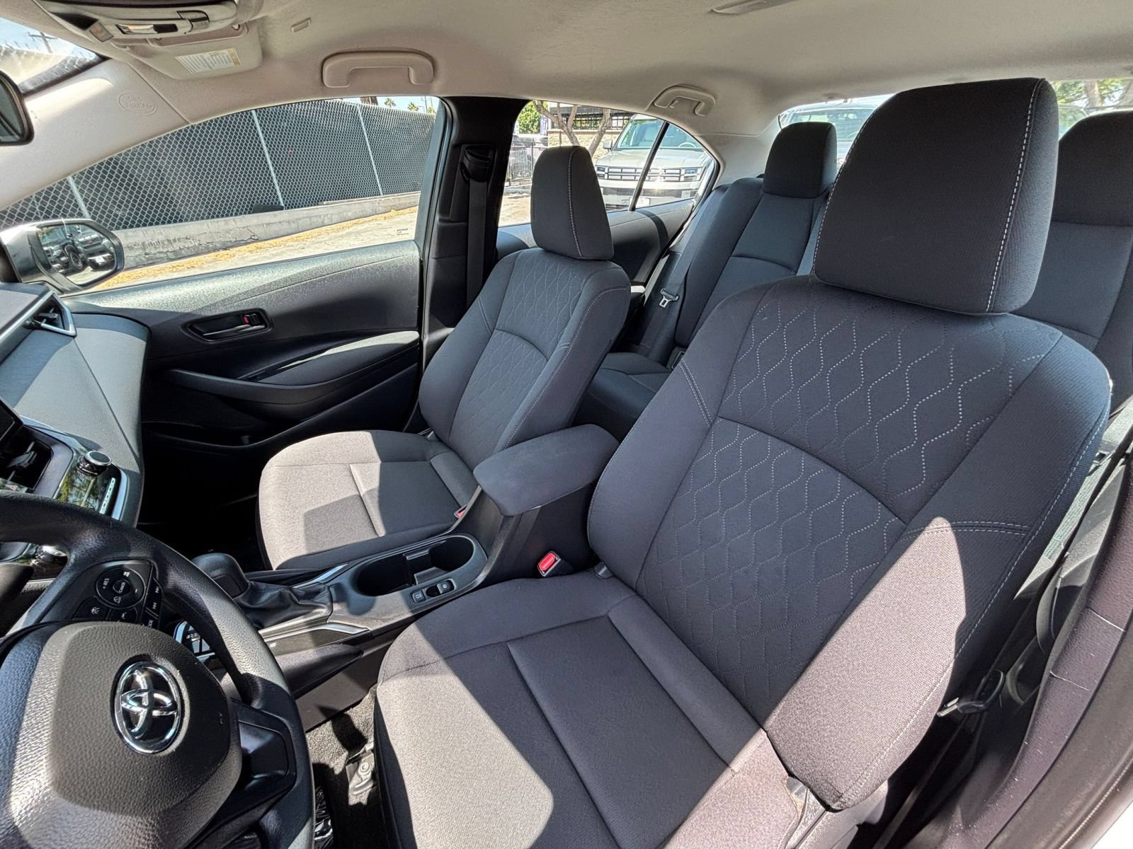 Used 2025 Toyota Corolla LE FWD image 36