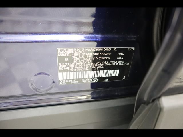 Used 2023 Toyota RAV4 XLE Premium AWD/4WD image 31