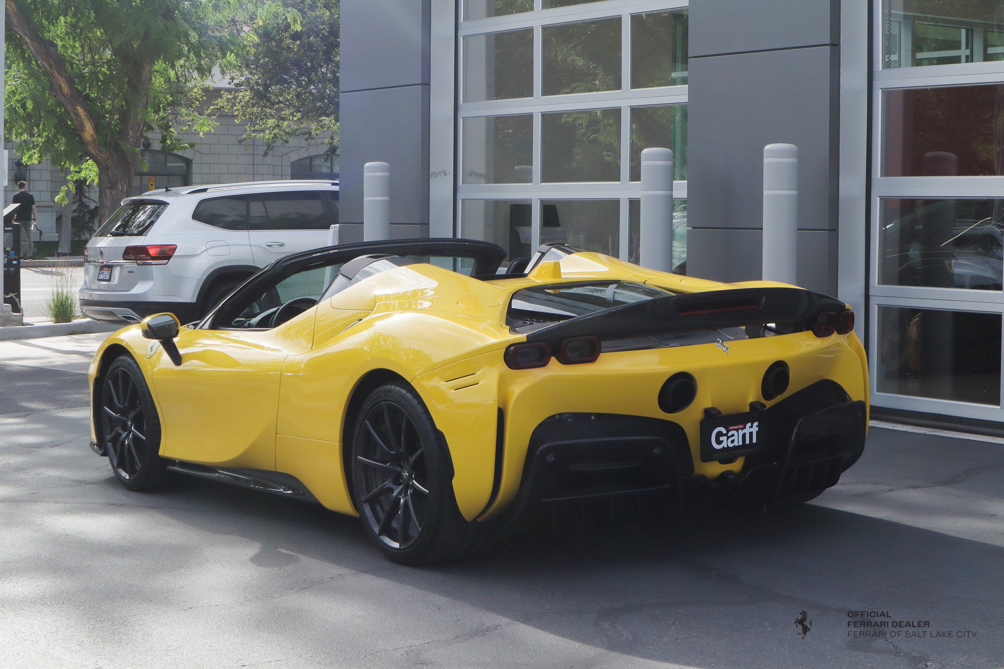 Used 2022 Ferrari SF90 Spider AWD/4WD image 3