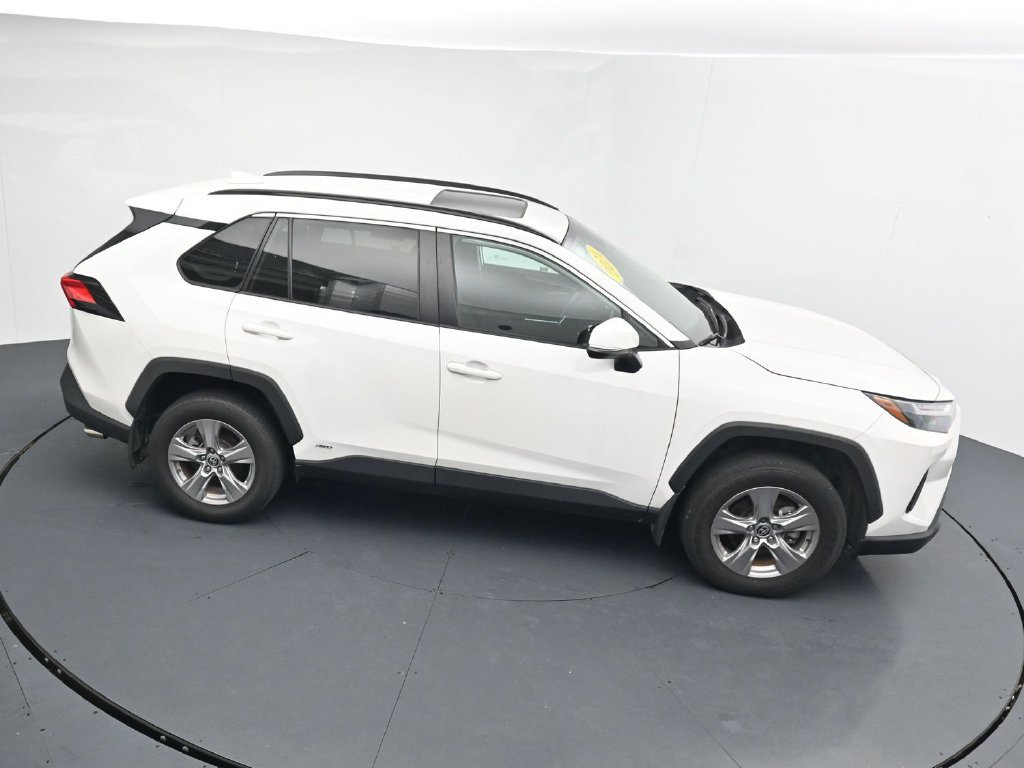 Used 2024 Toyota RAV4 XLE w/ Convenience Package AWD/4WD image 17