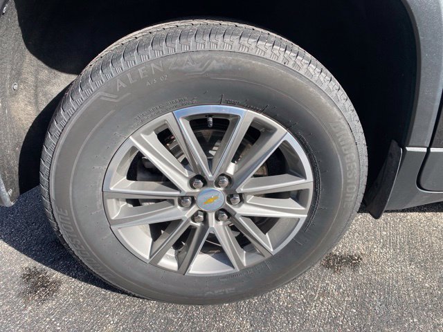 Used 2023 Chevrolet Traverse LT AWD/4WD image 11