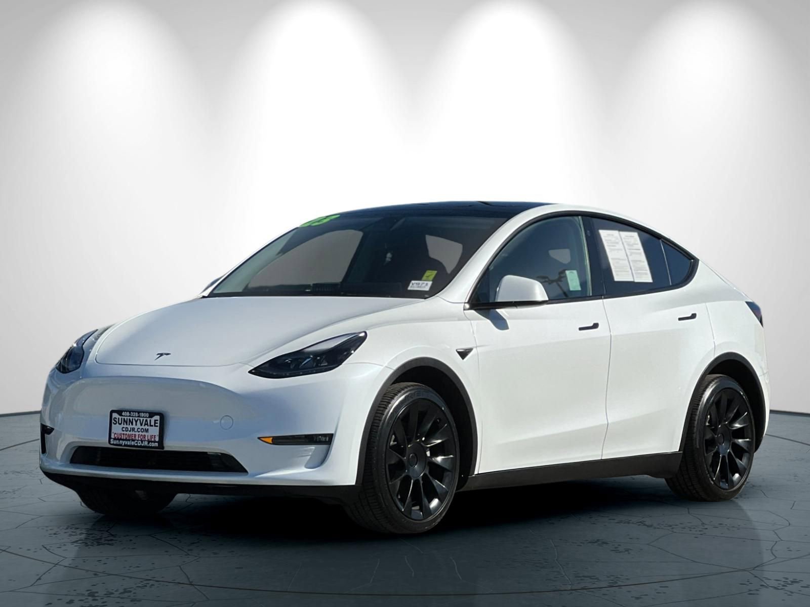 Used 2023 Tesla Model Y Long Range image 8