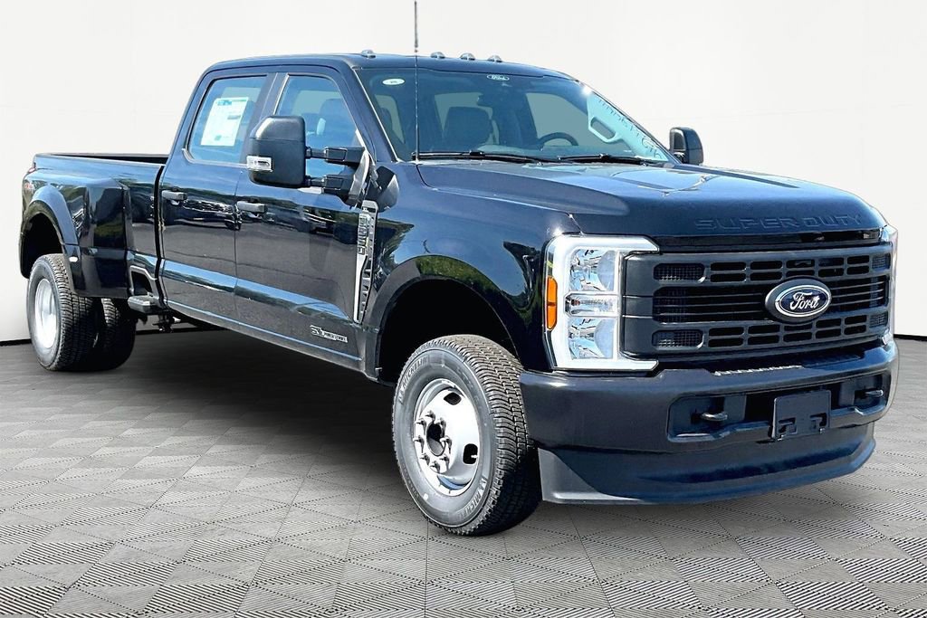 New 2026 Ford F350 XL image 1