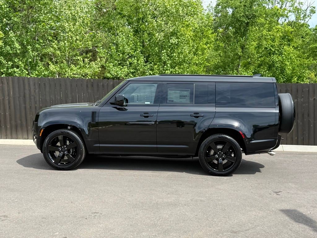 New 2026 Land Rover Defender 130 V8 AWD/4WD image 2