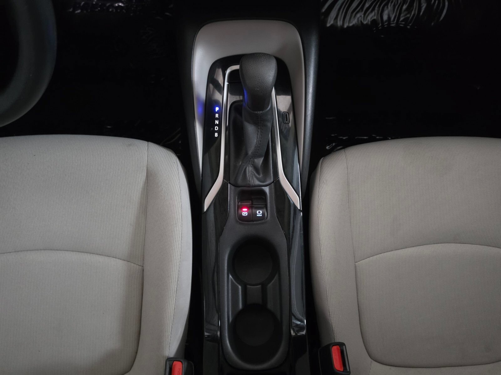 Used 2021 Toyota Corolla LE w/ LE Convenience Package FWD image 25