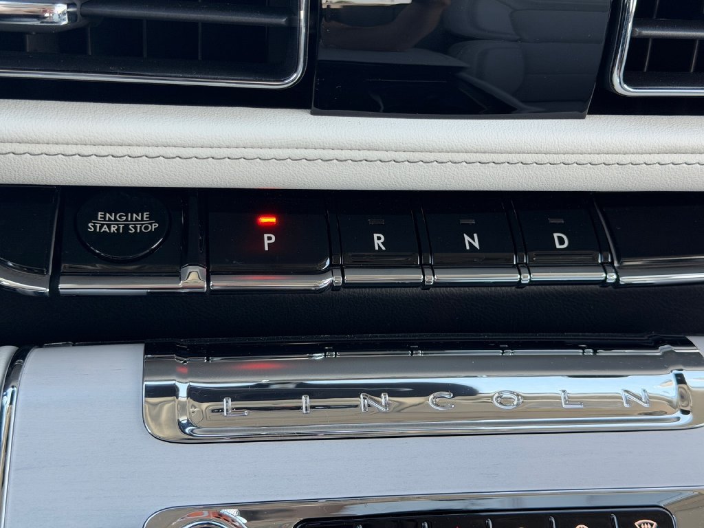 New 2026 Lincoln Aviator Reserve AWD/4WD image 19