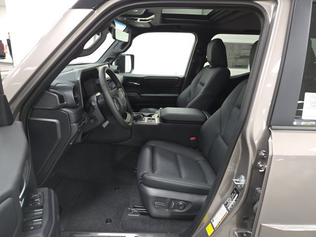 New 2027 Toyota Land Cruiser w/ Premium Package AWD/4WD image 20