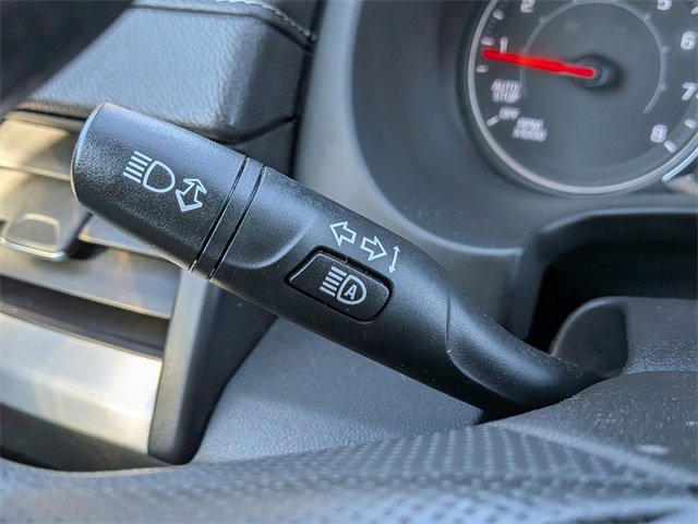 Used 2023 GMC Terrain SLE w/ Driver Convenience Package image 27