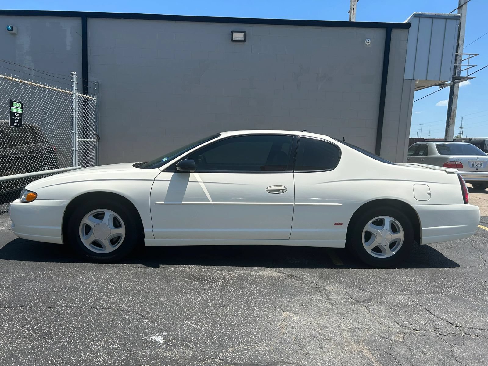 Used 2004 Chevrolet Monte Carlo SS w/ Preferred Equipment Group FWD image 3