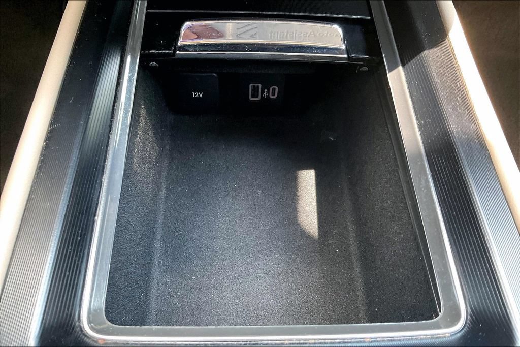 Certified 2023 Lincoln Corsair Reserve FWD image 17