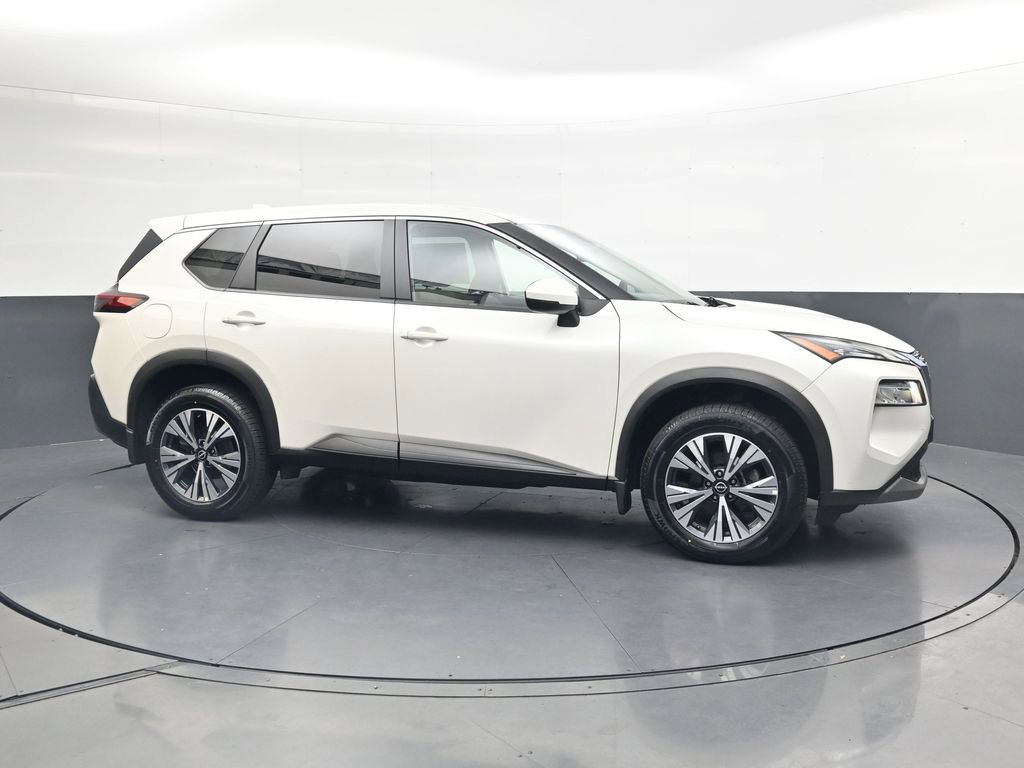 Certified 2022 Nissan Rogue SV AWD/4WD image 4