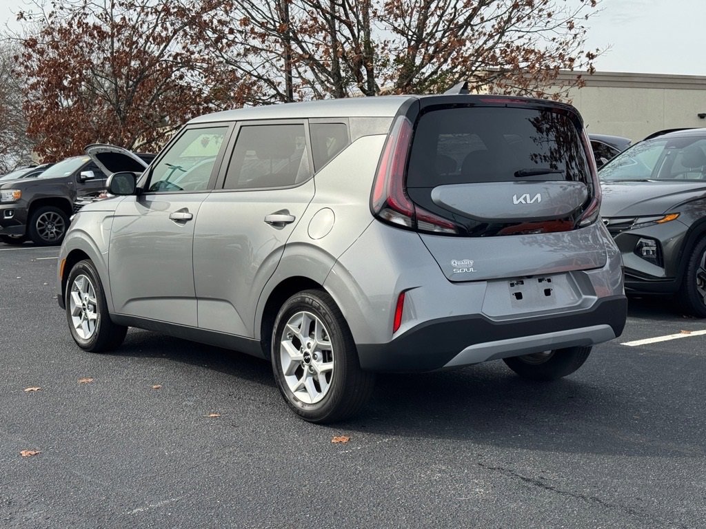 Certified 2023 Kia Soul LX w/ Option Group 015 image 5
