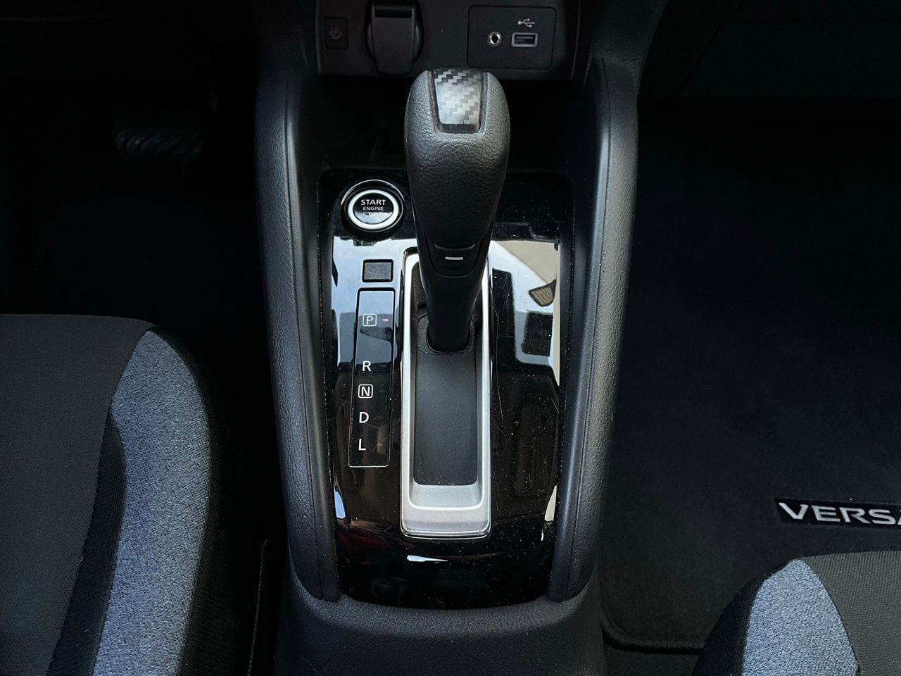 Used 2025 Nissan Versa SV image 21