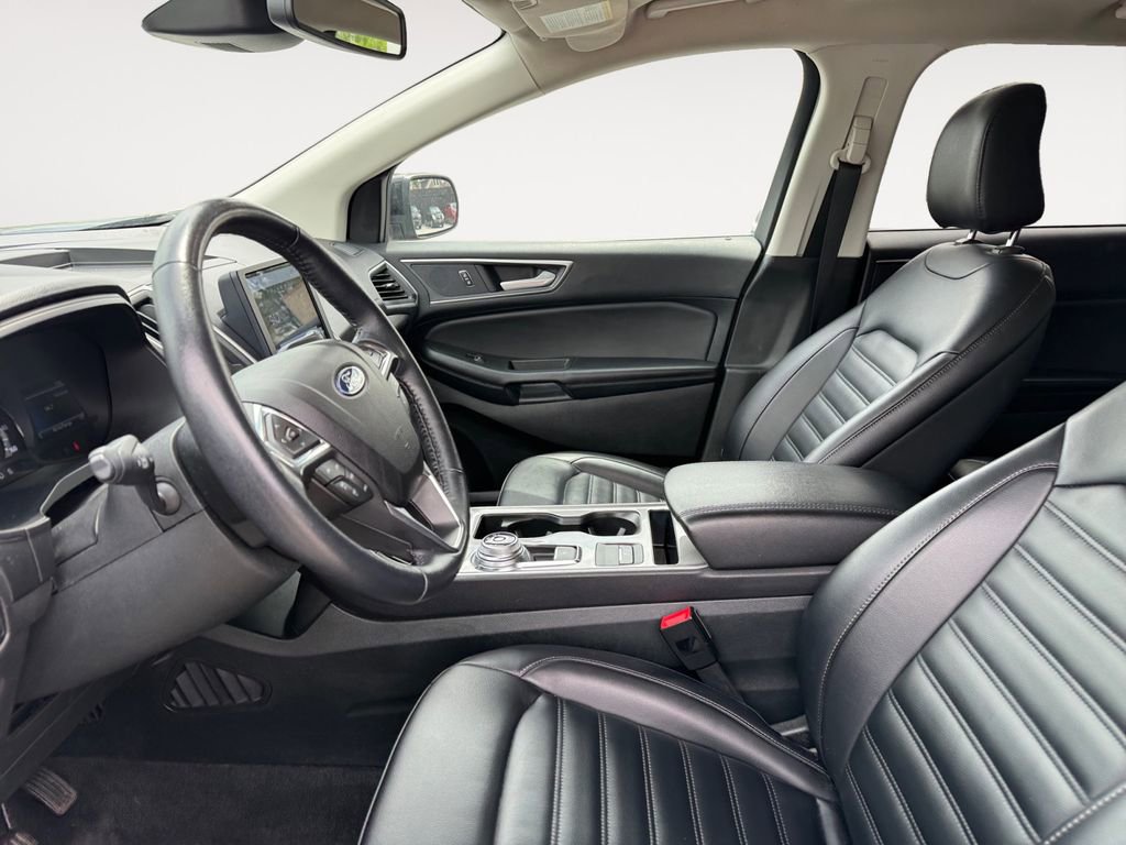Used 2014 Ford Edge Limited w/ Equipment Group 302A AWD/4WD image 9