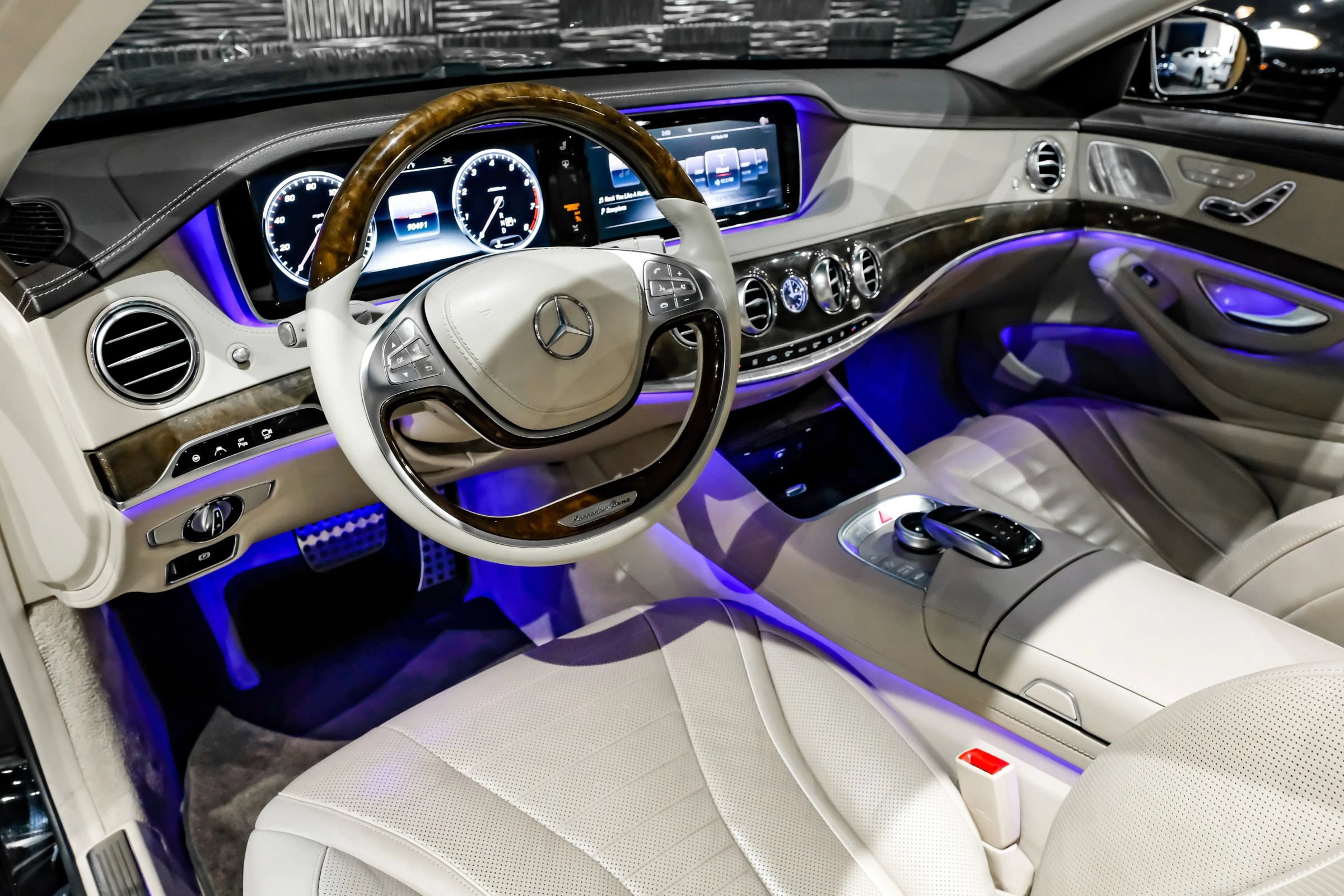Used 2016 Mercedes-Benz S 550 Sedan image 3