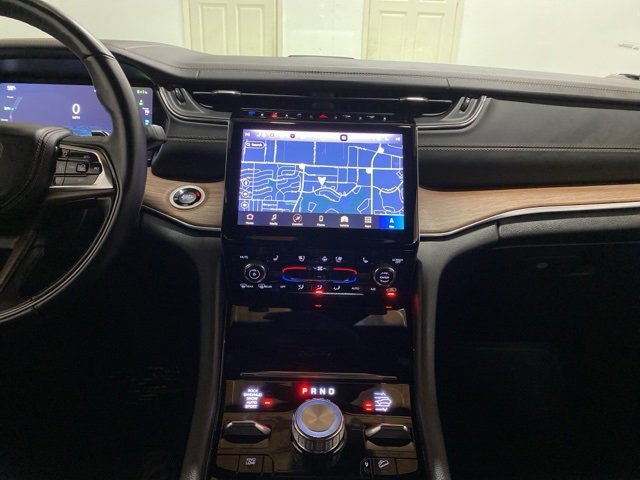 Used 2022 Jeep Grand Cherokee Summit image 13